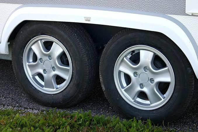 When Do Caravan Tyres Need Replacing?
