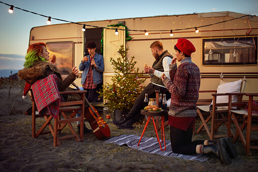 How To Decorate A Caravan For Christmas